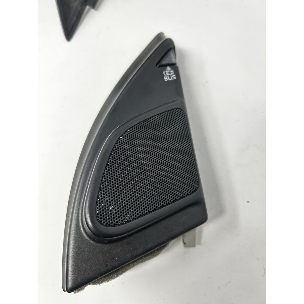 2014-2017 Volvo XC60 Right Passenger Door Tweeter Speaker Trim BLIS